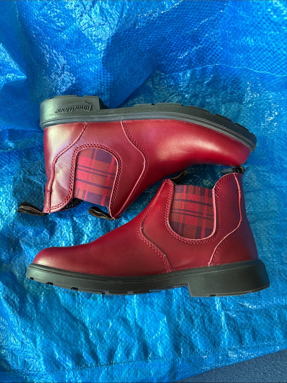 BLUNDSTONE Chelsea boots, red